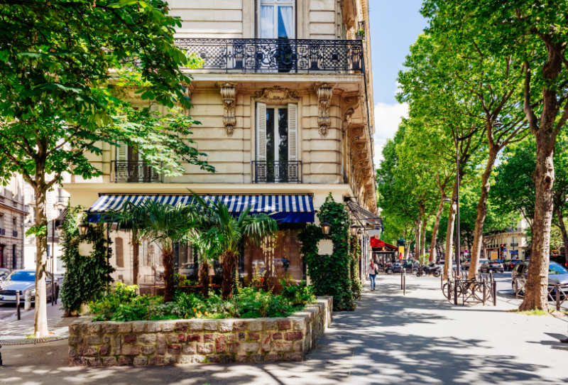 Immobilien im Nachlass in Frankreich – Grundbuchumschreibung und Eigentumsübergang